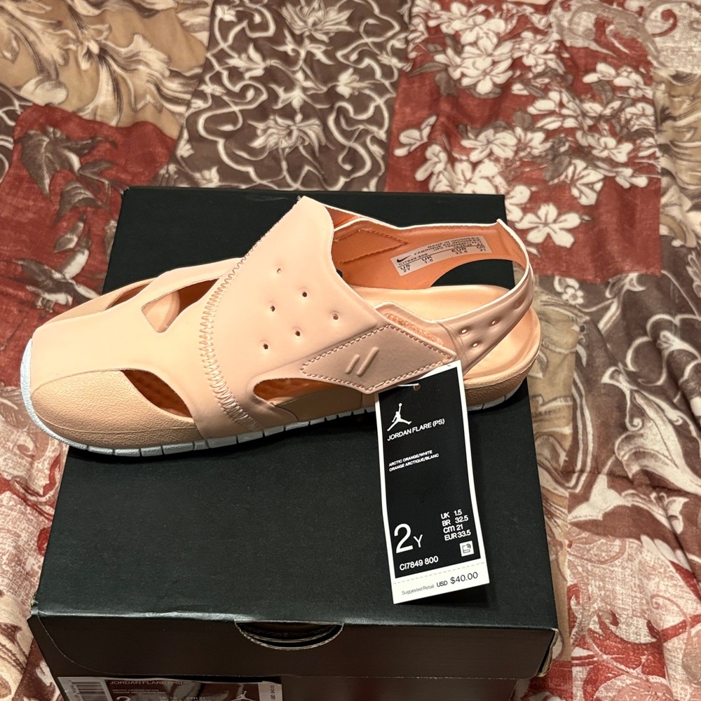 Jordan Flare Slip-On Sandal - Peach